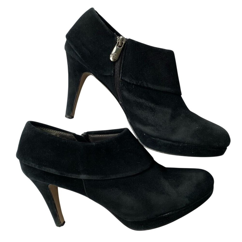 Adrienne Vittadini Women's Low Ankle Heeled Booties Size 8.5 Black Suede